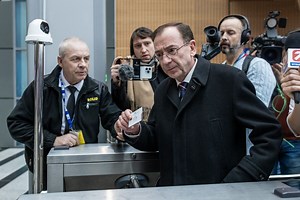 Two Polish Lawmakers Arrested at Presidential Palace