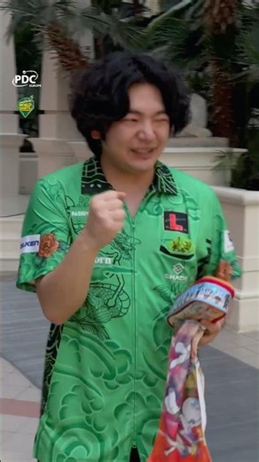 Debut delight for Motomu Sakai! 🤩The Japanese takes out Thibault Tricole (3-0) in round one! 🎯