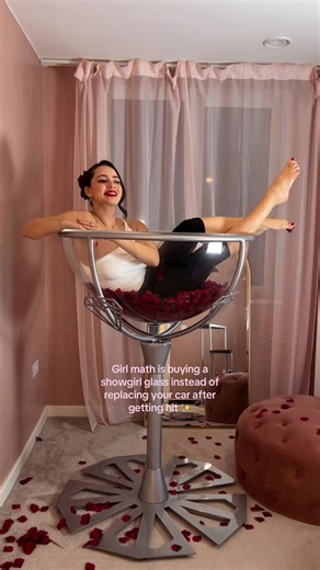 That insurance cheque has been well spent 🍸✨ #showgirl #showgirllife #martiniglassdancers #martiniglass