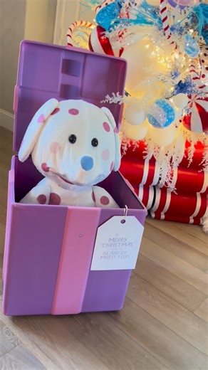 It’s RUDOLPH and the Spotted Elephant, Charlie in the Box and the Dolly for Sue🩵🎄❤️🎄💜🎄🩷 It’s just keeps getting better in this throwback to my childhood! And weve only just begun! ❣️ I hope you ENJOY!!!! The Misfit Toys are from @spiritchristmas Rudolph is from @loweshomeimprovement #christmas #christmasiscoming #christmastree #rudolph #islandofmisfittoys #babamwreaths | Ba Bam Wreaths