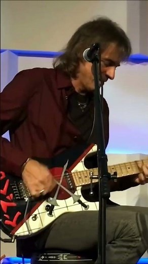 Warren DeMartini Tears Through RATT ‘Lay It Down’