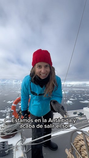 Allende los Mares | Sobreestimulación sería una buena palabra para definir la experiencia Antártida a bordo de un velero. ¡Esto es un no parar! Ballenas,... | Instagram