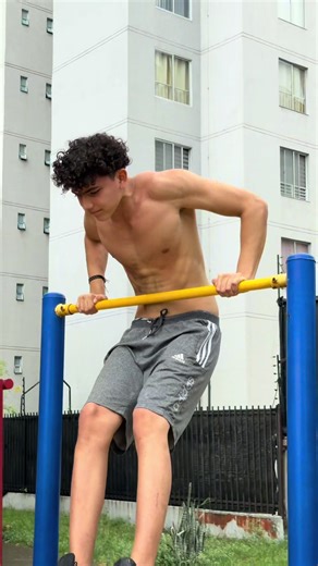 Muscle up Challenge 🔥🥷🏻#model #fitness #modelo