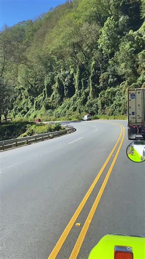 Mi convoy de hoy Granados 🫡inició de Semana bendiciones #paratiiiiiiiiiiiiiiiiiiiiiiiiiiiiiii #hidalchi🚛🚛🍓🍓 #trailerosdecorazon #camioneros #purocarrosexi🚛 @🇨🇷Giovanni G🇨🇷