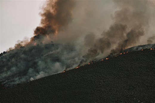 American wildfires move east fast