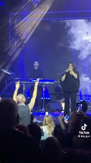 Ο χορός του Λάκη Γαβαλά στην Καίτη Γαρμπή