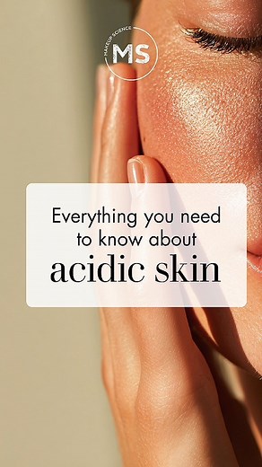 Understanding skin acidity is key to choosing the right products and creating a flawless base. 🌿 In this video, we break down why your skin’s pH balance matters and how it affects the way your makeup looks and lasts. We’ll make learning skincare and makeup simple and practical, so you can build techniques that actually work for you. 📩 Send us a message and we’ll guide you to the right course. #MakeupScienceAsia #SkinAcidity #LearnMakeup #MakeupTips #BeautyEducation | Makeup Science Asia Academ
