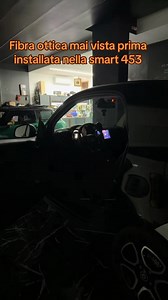 Illumina la tua auto con la fibra ottica multicolore e vivi l’esperienza unica di uno stereo Android di ultima generazione | Tony Enigma