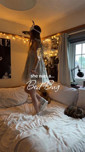bed bug is my new fav Halloween costume everrr #halloweencostume #bedbug #diy #halloweeninspo #bedbugcostume