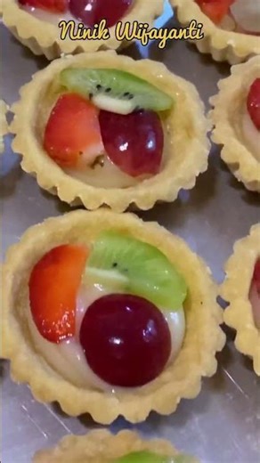 Pie buah ekonomis