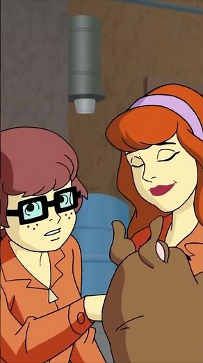 Daphne's brain is malfunctioning #scoobydoo #classiccartoons #funnycartoons