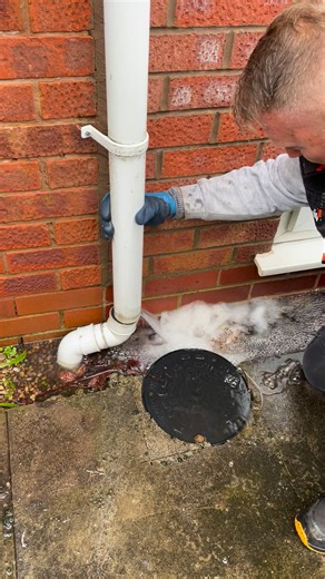 183K views · 399 reactions |  BLOCKED DOWNPIPE ALERT!  This is what happens when leaves, moss, and debris build up over time  A blocked downpipe can cause overflowing gutters, damp walls, and costly damage if left untreated  #workplacesafety #workplacefun #satisfyingvideos #satisfying #facebookreels | Window kings cleaning services | Facebook
