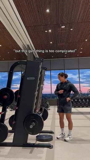 Jun Yuh | Personal Branding & Content Strategy on Instagram: "your best beginner gym guide! follow & save for later! 💪🏼✅"