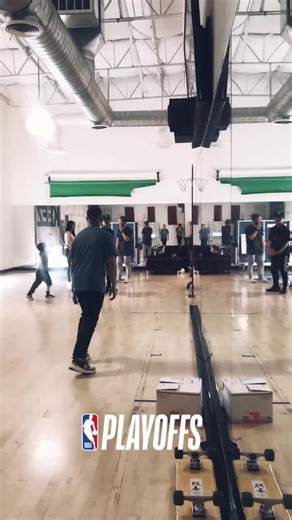Fridays at the HQ #pov #nba #playofthegame #jabbawockeez #trybe