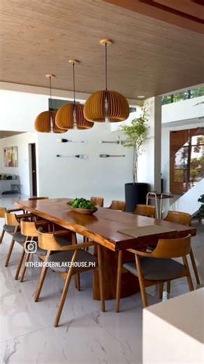 Modern Lakehouse Kitchen & Dining Area Design