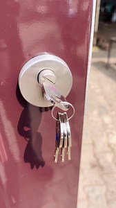 14K views · 141 reactions | Luxury iron and steel mix entrance gate. #gate #door #maingate #makingasteelgate #metalcraft #diy #DIYProjects #diyhomedecor #metalfabricator #foldingdoors #solidsteelgate #fancysteelgate #fabrication #metalwork #sswork #makingirongate #laser #aonesteelfabrication | A One steel fabrication | Facebook