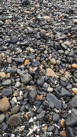 3.9K views · 550 reactions | Insanely beautiful is the best way to describe this agates  #agate #AgateStone #rockhounding #rocks #AgateLovers #AgateCollection #AgateVibes #AgateCrystals #AgateLove #NaturalAgate #AgateAddict #HealingCrystals #CrystalHealing #CrystalVibes #CrystalMagic #CrystalEnergy #CrystalsOfInstagram #CrystalCollector #GemstoneHealing #SpiritualStones #AgateArt #MineralArt | TidewaterAgates | Facebook