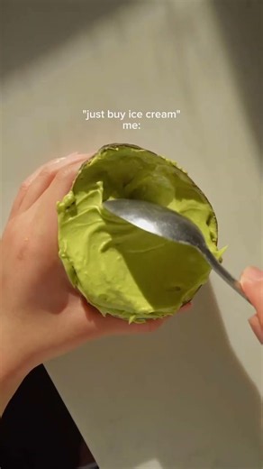 VIRAL 2-INGREDIENT FROZEN AVOCADO ICE CREAM 🥑🍦 #foodshorts #food #cooking