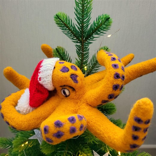 Needle Felted Kraken Christmas Tree Topper: Poseable Wool Octopus - Etsy