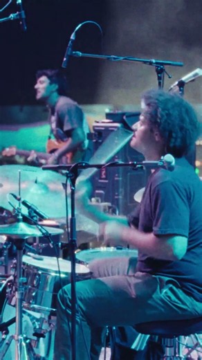 smile again live from denver!!