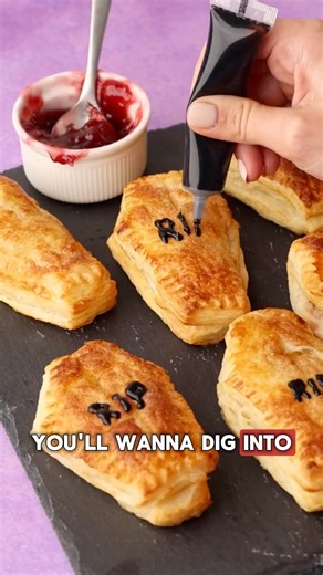 2K views | These coffin-shaped pop tarts are flaky, spooky, and filled with raspberry jam. The perfect Halloween bake!  You’ll need 1 roll puff pastry 6 tsp raspberry jam 1 egg + 1 tbsp milk ½ tsp cinnamon + 1 tsp sugar Black icing for decoration Cut, fill, bake 10 minutes, and finish with your “RIP” details. A quick, kid-friendly Halloween dessert!  #halloweenbaking #poptarts #halloweentreats #autumnvibes #bakingfun | Seen by denikoe | Facebook