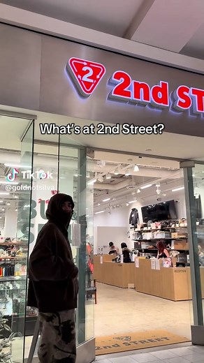 Stonestown Galleria Shopping Experience and Insights