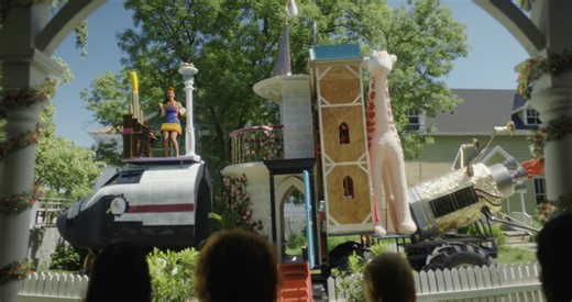 LEGO | Katy Perry junta-se à campanha de Natal