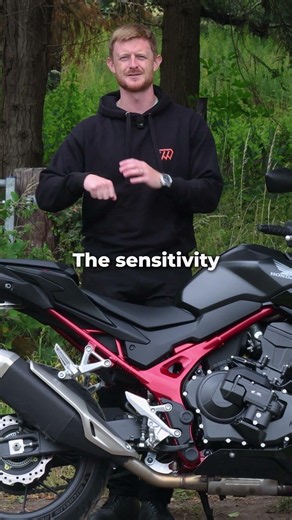 Honda CB750 Hornet - The Best Bike for Town? 🏍️