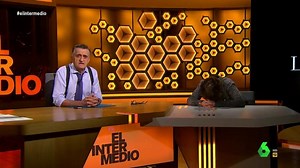 Jordi Évole sufre un ataque de cataplexia en directo en 'El Intermedio'