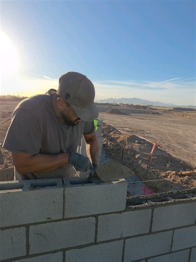 Que soy muy lento!🤣🤣🤣 #masonry #albañil #educational #asmr #work | asmr video