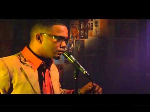 Hector Acosta - Con Que Ojos (Music Video)