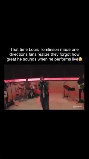 Worlds Wildest Moments on Instagram: "One Direction fans are once again being reminded why Louis Tomlinson has always stood out — especially live. 🎤✨ Clips like this are going viral because they capture something studio recordings can’t fully translate: Louis’ raw tone, emotional delivery, and stage presence when he performs in front of a crowd. His voice carries a grit and sincerity that hits harder live, proving that he’s never relied on overproduction or vocal tricks to connect with an audie