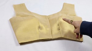 Princess cut blouse design #tailoring #blousedesign #sewinghacks #sewing #princesscutblouse #stitcgingclass #blouse #fashion | Stitching Class