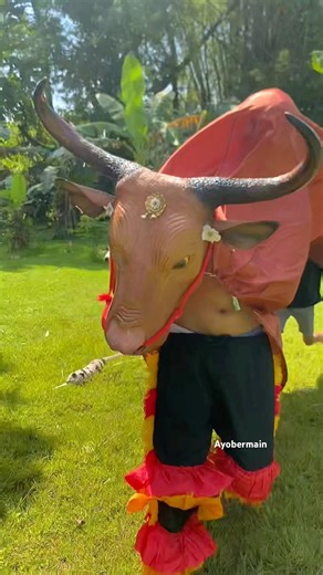 GANGGUIN BANTENG MAKAN😂🫣#barongan #lucu #viral #anak #anakanak #reogponorogo #jaranan #bantengan