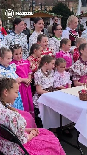 Régi húsvéti hagyományok Szatmárnémeti főterén!🥚🌸