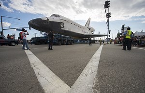 5 of the Largest Objects Ever Moved on the Road