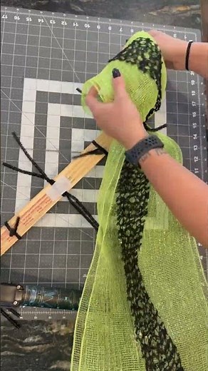 Halloween Swag DIY | Witch Door Decoration in Minutes #DIYHalloweenDecor #DIY #PetiteWreathBoutique