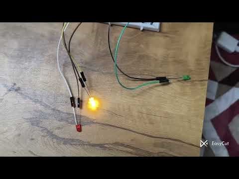 Led traffic light experiment with Arduino
