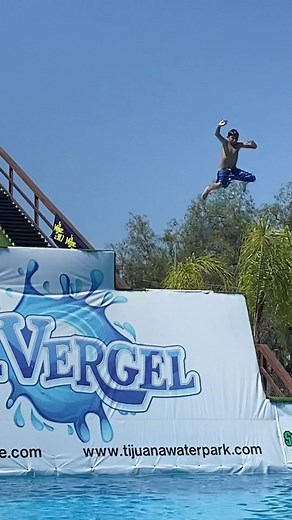 8.4K views · 45 reactions | Parque Acuático El Vergel. Renovado y mejor que nunca, abierto diariamente de 9am a 5:30pm. @Albercas El Verg el Albercas El Vergel | La Mejor Tijuana | Facebook