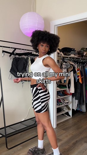 mini skirts are slowly becominf my favorite article of clothing 🤞 going through them is making me want moooore!! #closetcleanout #tryonhaul #closetrefresh