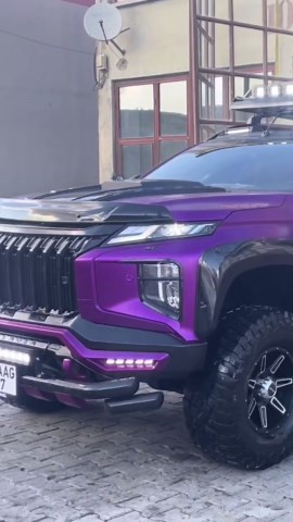 The most giant 4x4 off-road car!