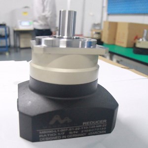 [Hot Item] Durable Using Straight Gear Transmission Gearbox Planetary Speed Reducer for Laser Machine