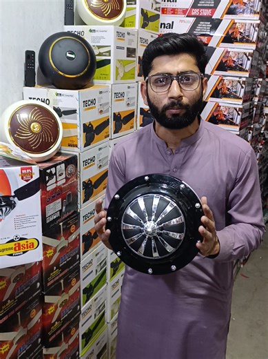 AC DC ceiling inverter ceiling fan low electricity consuming 56 inch size smart led remote control system available on Bismillah electronic samundri #samundri #celingfan #acdcfan #celing #bmelectronics