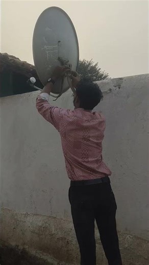 DTH dish antenna installation 💯 👍#dthandcabletv #cctvcamera #electrical #sots #reels