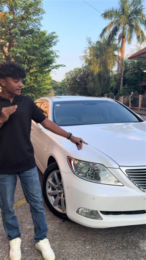 Complete Guide to the 2006 Lexus LS460 Features