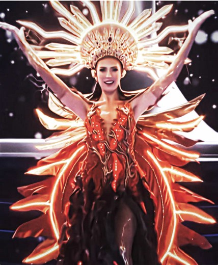 I still don’t know how she didn’t get the best NATCO award. Ib:@Richie cc:@Sergio 🦆 #isabellagarciamanzo #elsalvador #missuniverse #fypシ #aftereffects