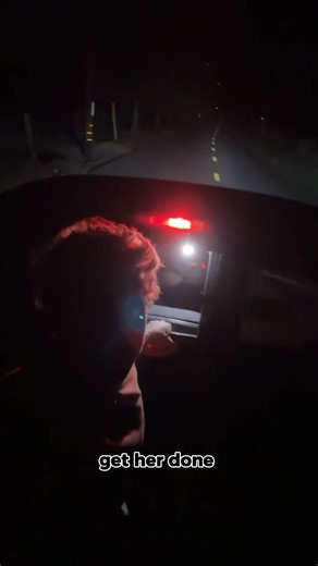 Riding in the bed of a 1200hp Cummins! lol #cummins #racing #cartok #truck #turbo #diesel #boosted