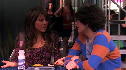 Victorious - S 01 E 03 - Stage Fighting