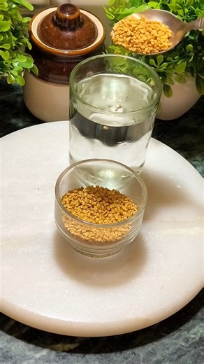 मेथी दाना खाने के फायदे ❣️#healthytips #viral #helthbenefits #facts #health #shorts #shortsfeed