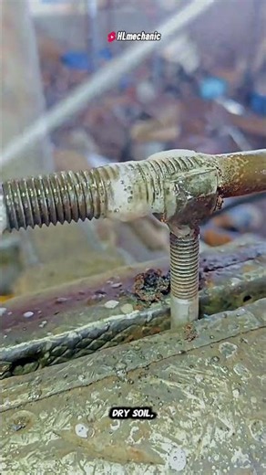 how to clean dirty and rusty bolts #tricks #mechanic #technique #ideas